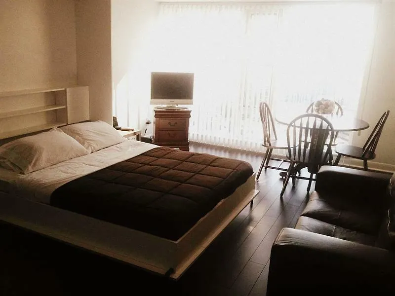 호텔 Pelican At 210 Victoria 토론토